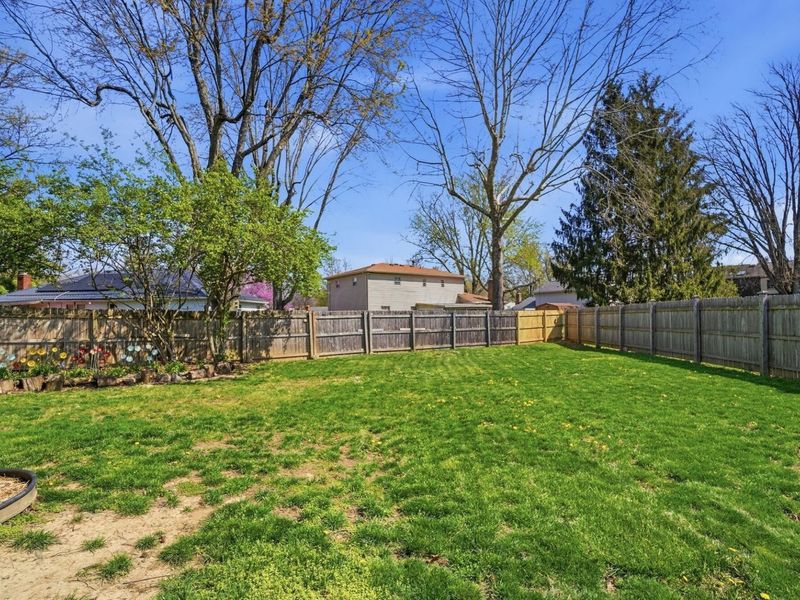 1800 Lakehill Court, Columbus, OH 43229 Photo 47