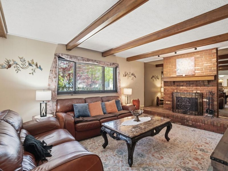 1800 Lakehill Court, Columbus, OH 43229 Photo 8