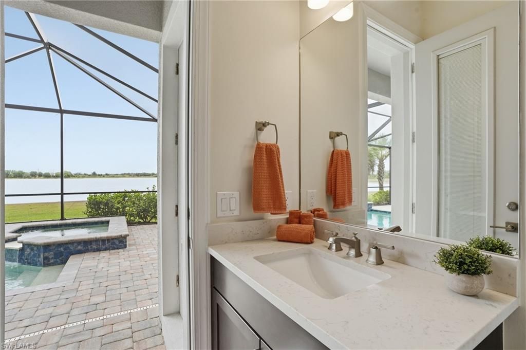 19696 Aqua View Ln, Fort Myers, FL 33913 Photo