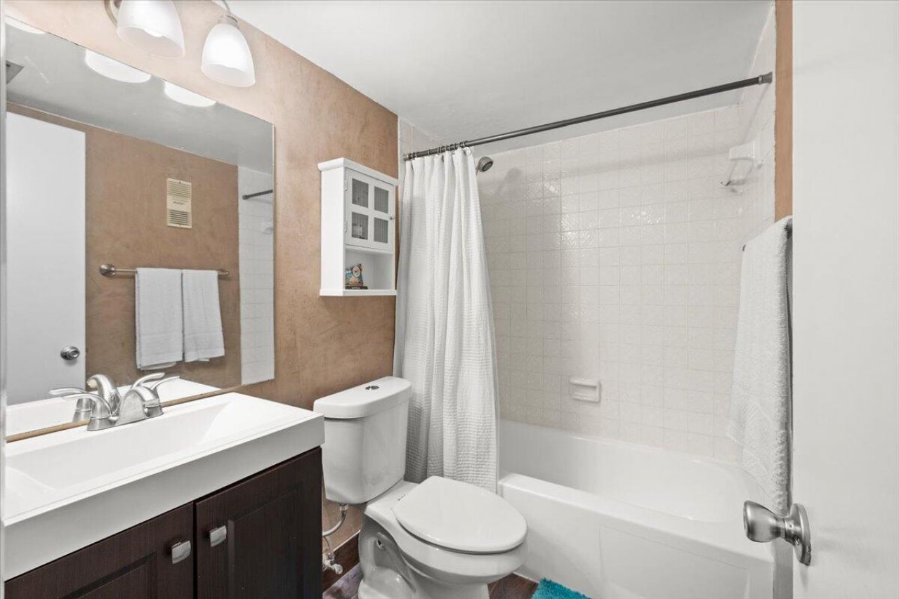 6755 W Broward Boulevard, Plantation, FL 33317 Photo