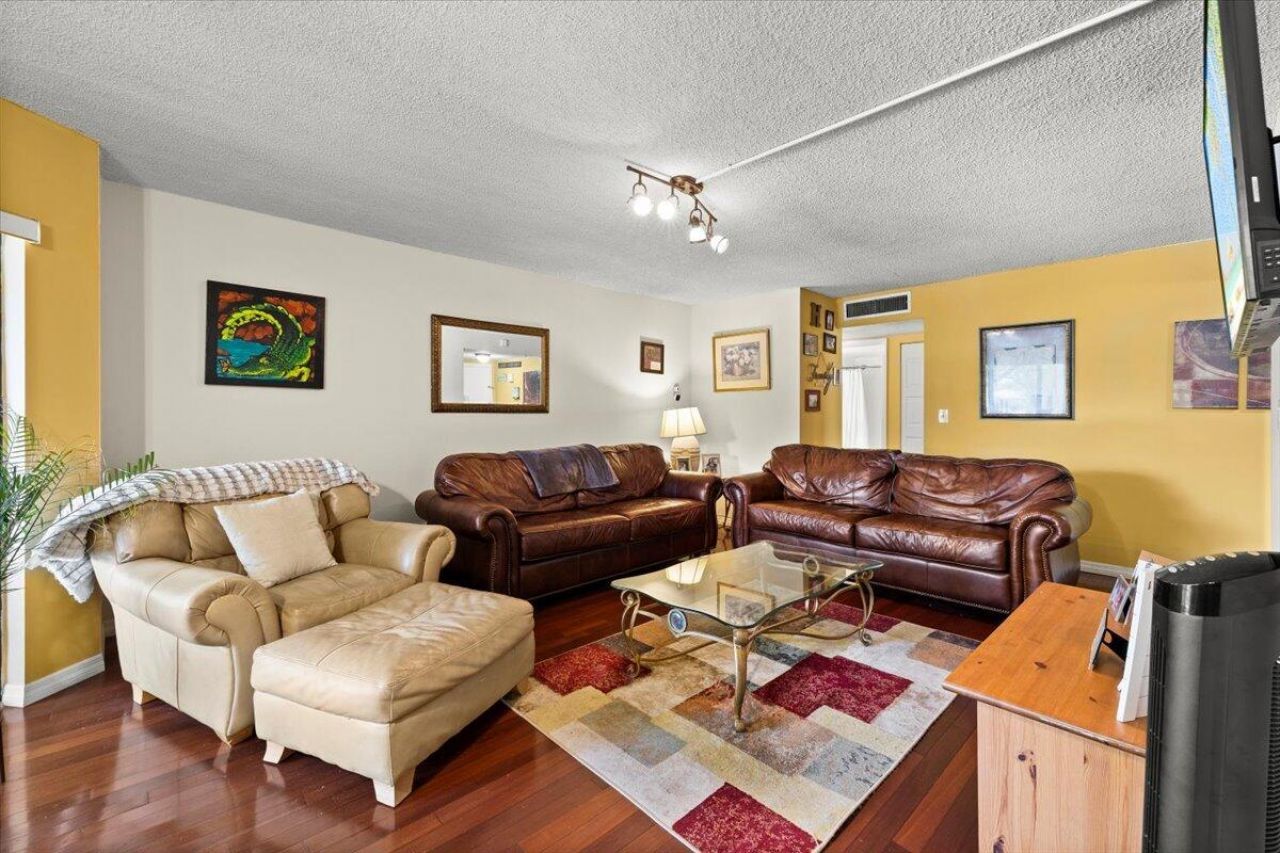 6755 W Broward Boulevard, Plantation, FL 33317 Photo