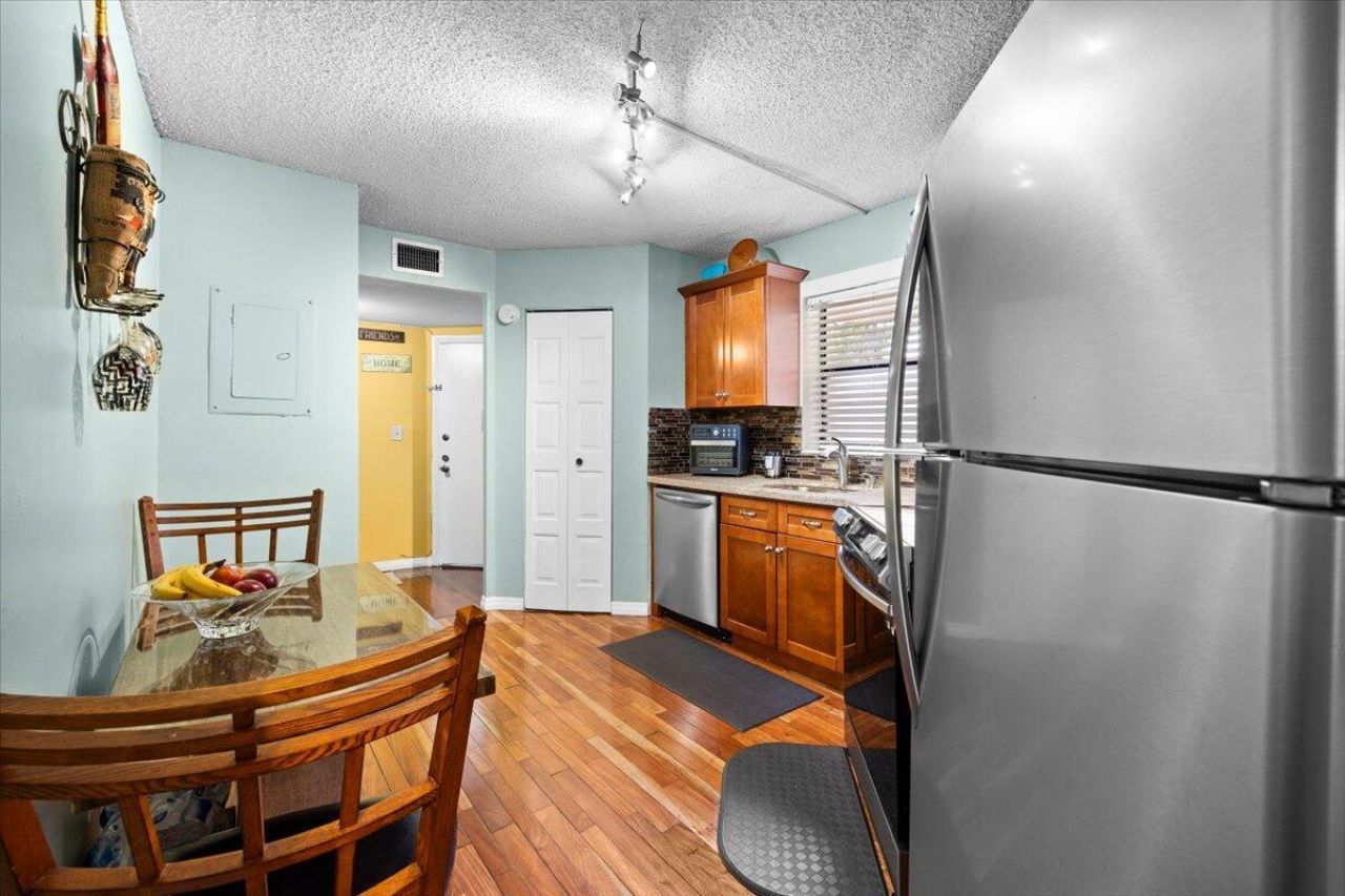 6755 W Broward Boulevard, Plantation, FL 33317 Photo