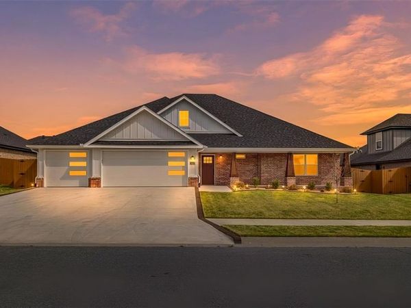 510 Bronco Street, Centerton, AR 72719