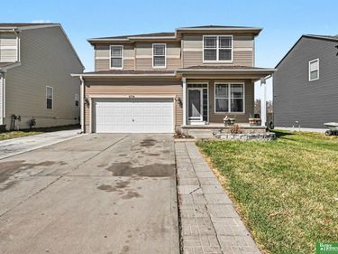 8718 Wyoming Street, Omaha, NE 68122