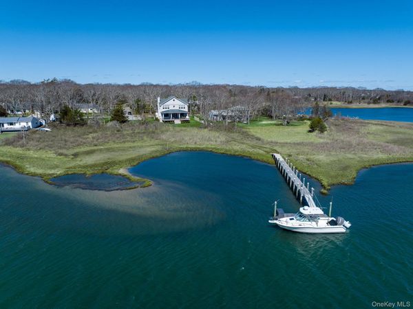 1940 Mason Drive, Cutchogue, NY 11935