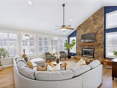 5805 Sand Shell Court, Dallas, TX 75252