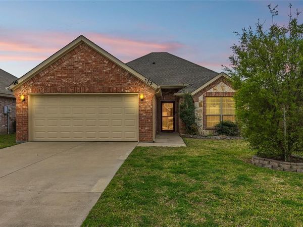 133 Cherokee Street , Greenville, TX 75402