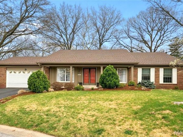 12321 Woodline Drive, Creve Coeur, MO 63141