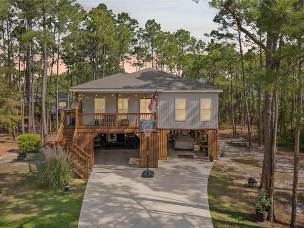 224 Chenault Avenue, Dauphin Island, AL 36528