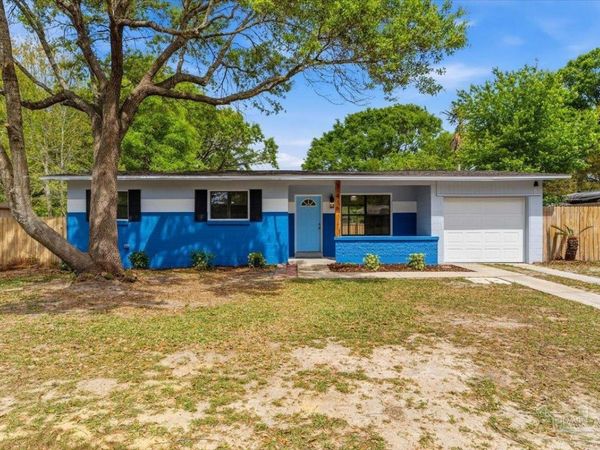 916 Lake Terrace Ave, Pensacola, FL 32505