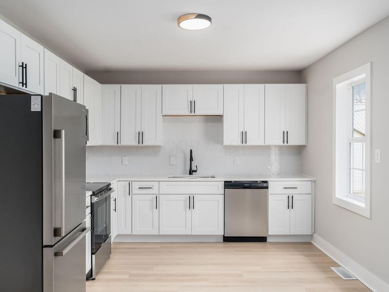 932 Montgomery Road NE, Newark, OH 43055 Photo 16