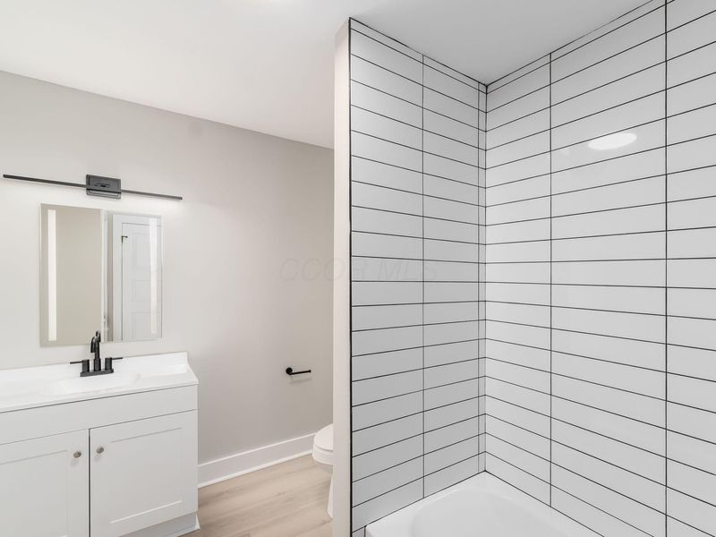 932 Montgomery Road NE, Newark, OH 43055 Photo 20