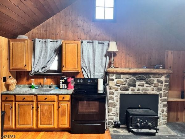 255 Wawayanda Rd, Vernon, NJ 07422