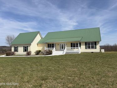 1032 Kendall Smith Rd, Pikeville, TN 37367