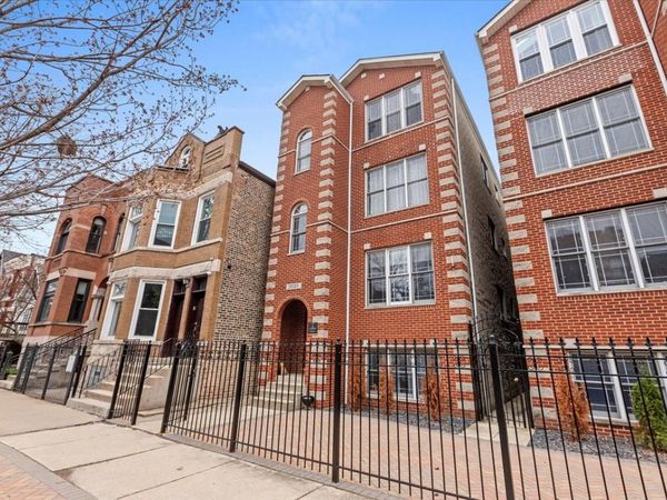 2033 W Huron Street , Unit 1, Chicago, IL 60612