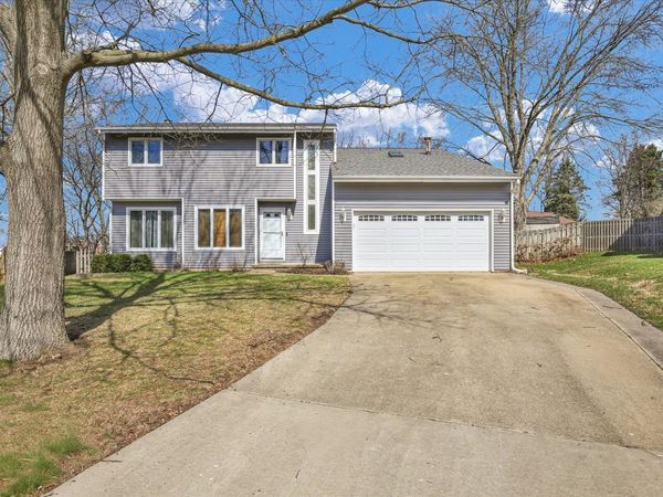 4 Genevieve Lane , Champaign, IL 61822