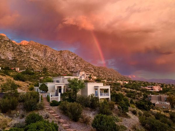 37 Tierra Monte Street NE, Albuquerque, NM 87122