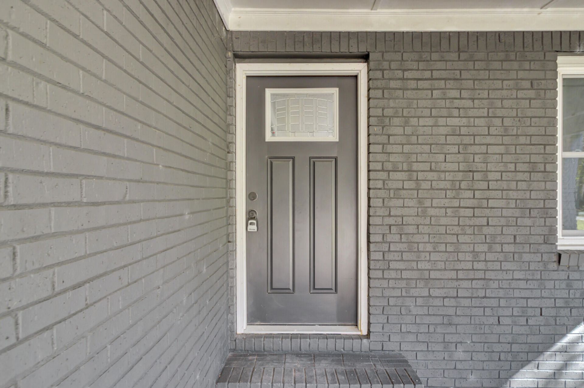 200 Roosevelt Drive Photo 11