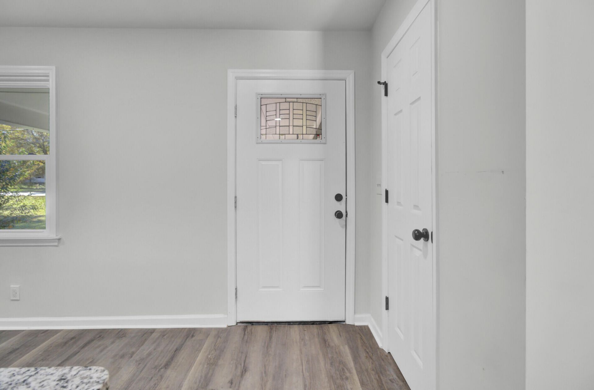 200 Roosevelt Drive Photo 13