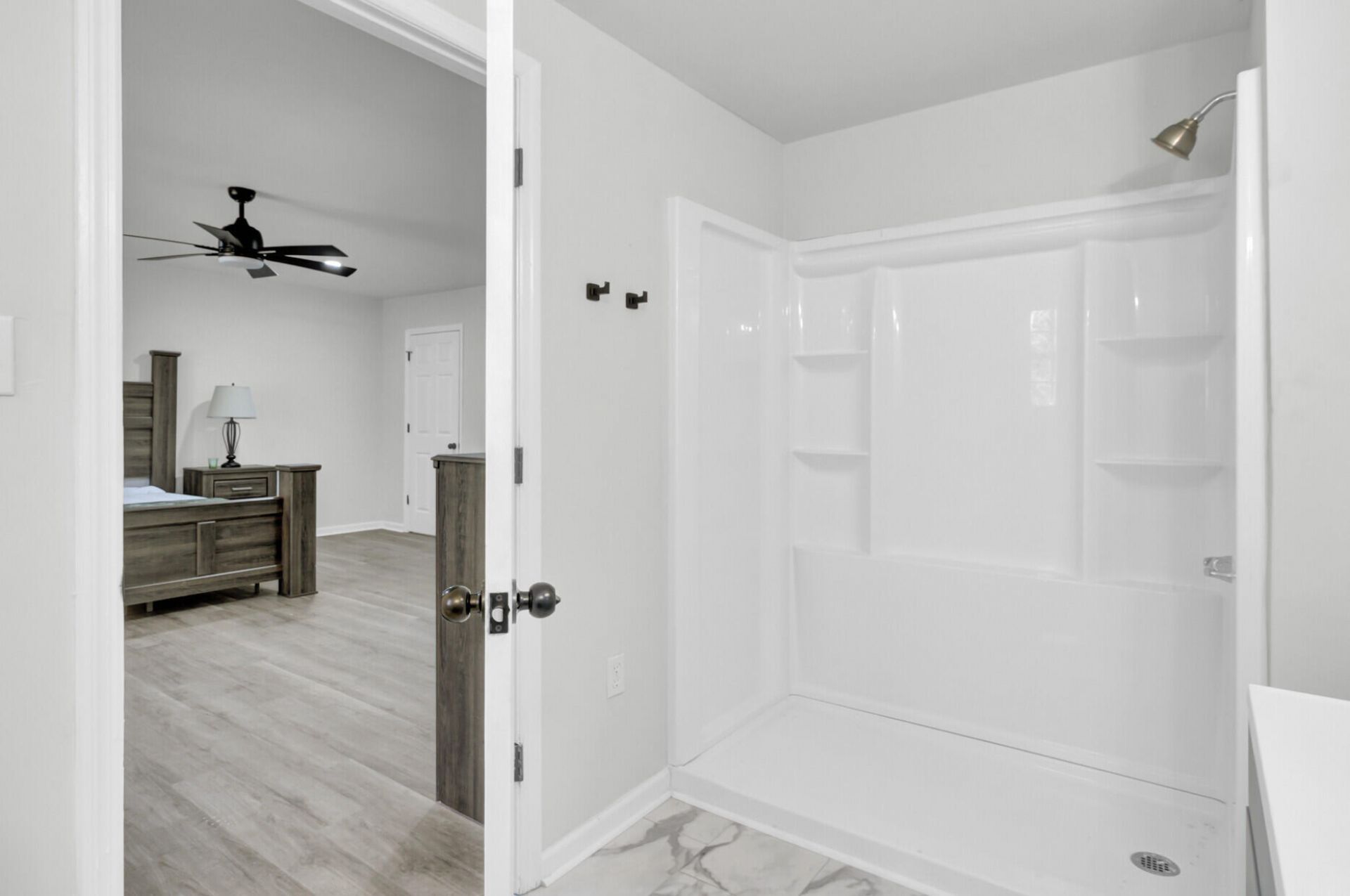 200 Roosevelt Drive Photo 24