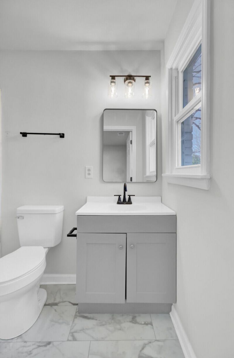 200 Roosevelt Drive Photo 32