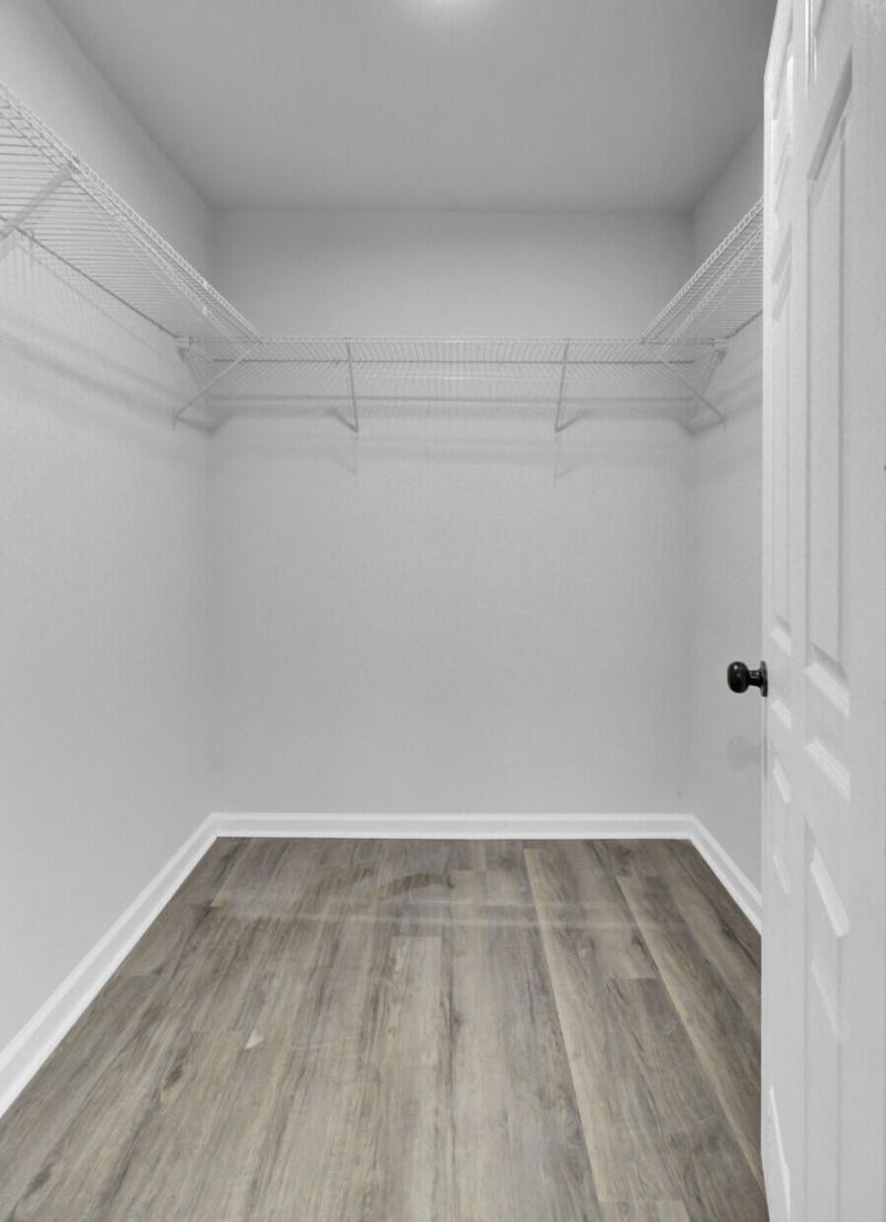 200 Roosevelt Drive Photo 37