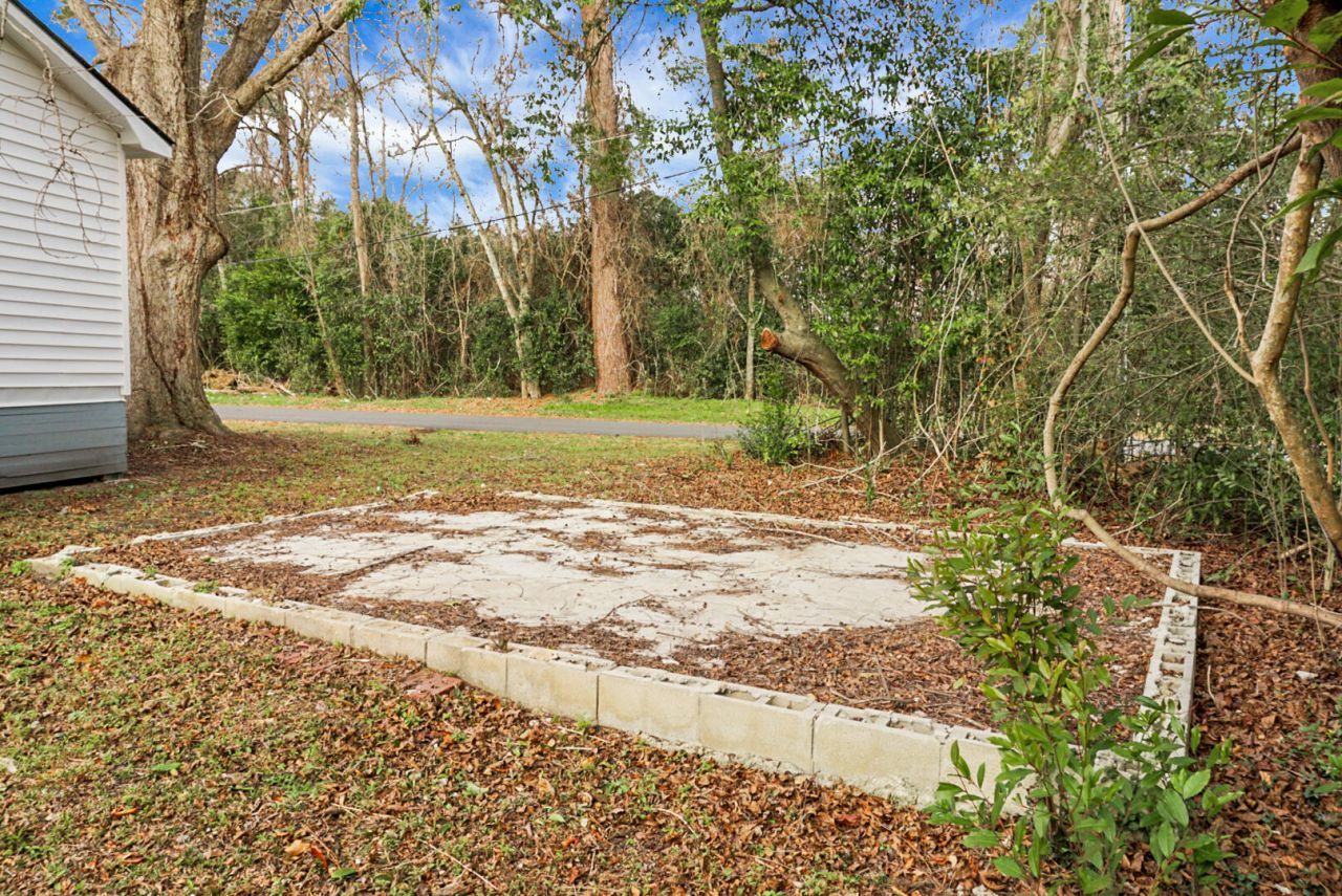 200 Roosevelt Drive Photo 51