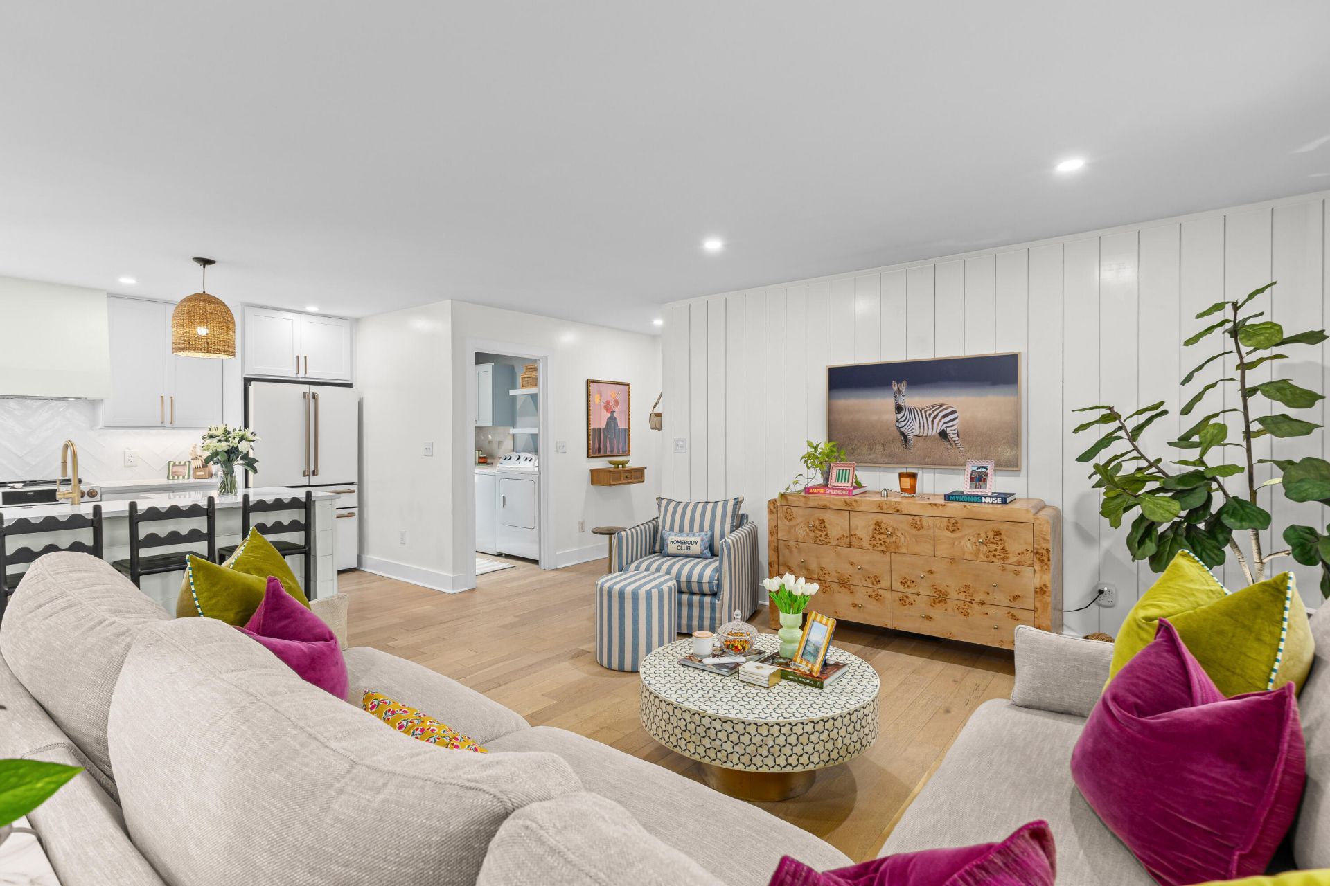 1461 Downing Street Photo 11