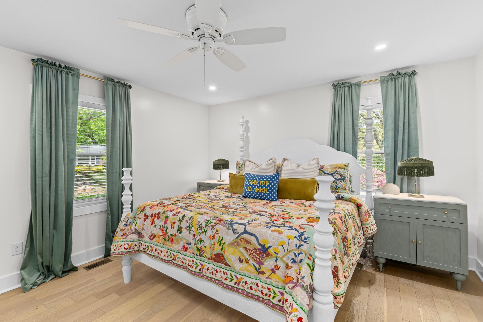 1461 Downing Street Photo 26