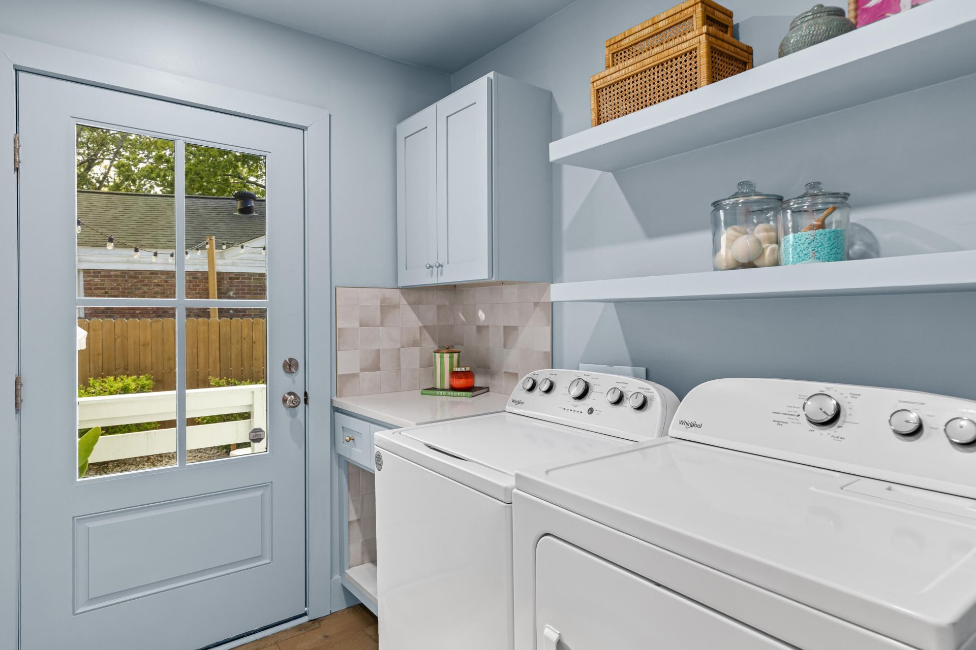 1461 Downing Street Photo 31