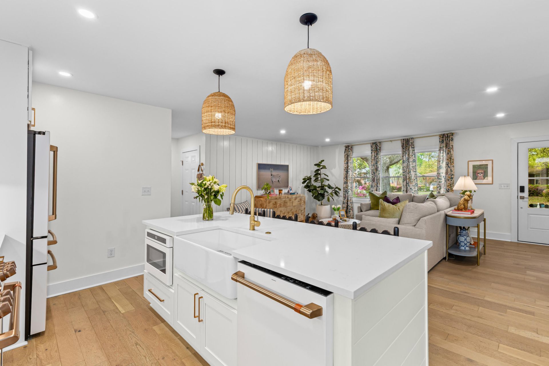 1461 Downing Street Photo 9