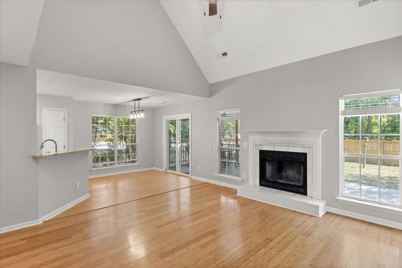 3250 Morningdale Drive Photo 8