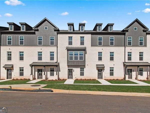 2608 Daybreak Lane, Newnan, GA 30265