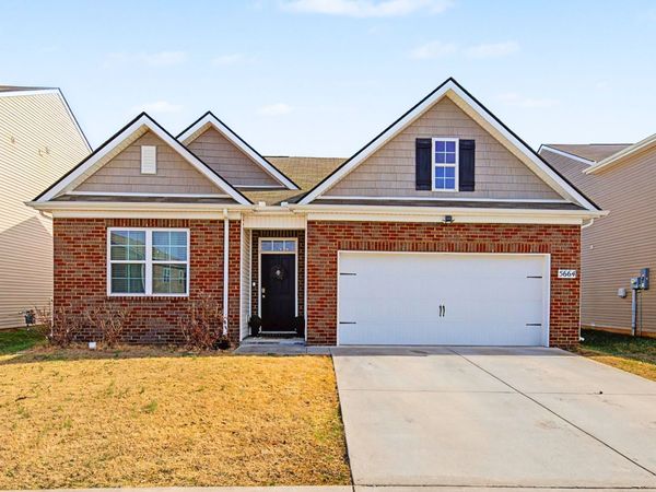 5664 Hickory Woods Dr, Antioch, TN 37013
