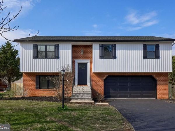 310 KENDALE ROAD, RED LION, PA 17356