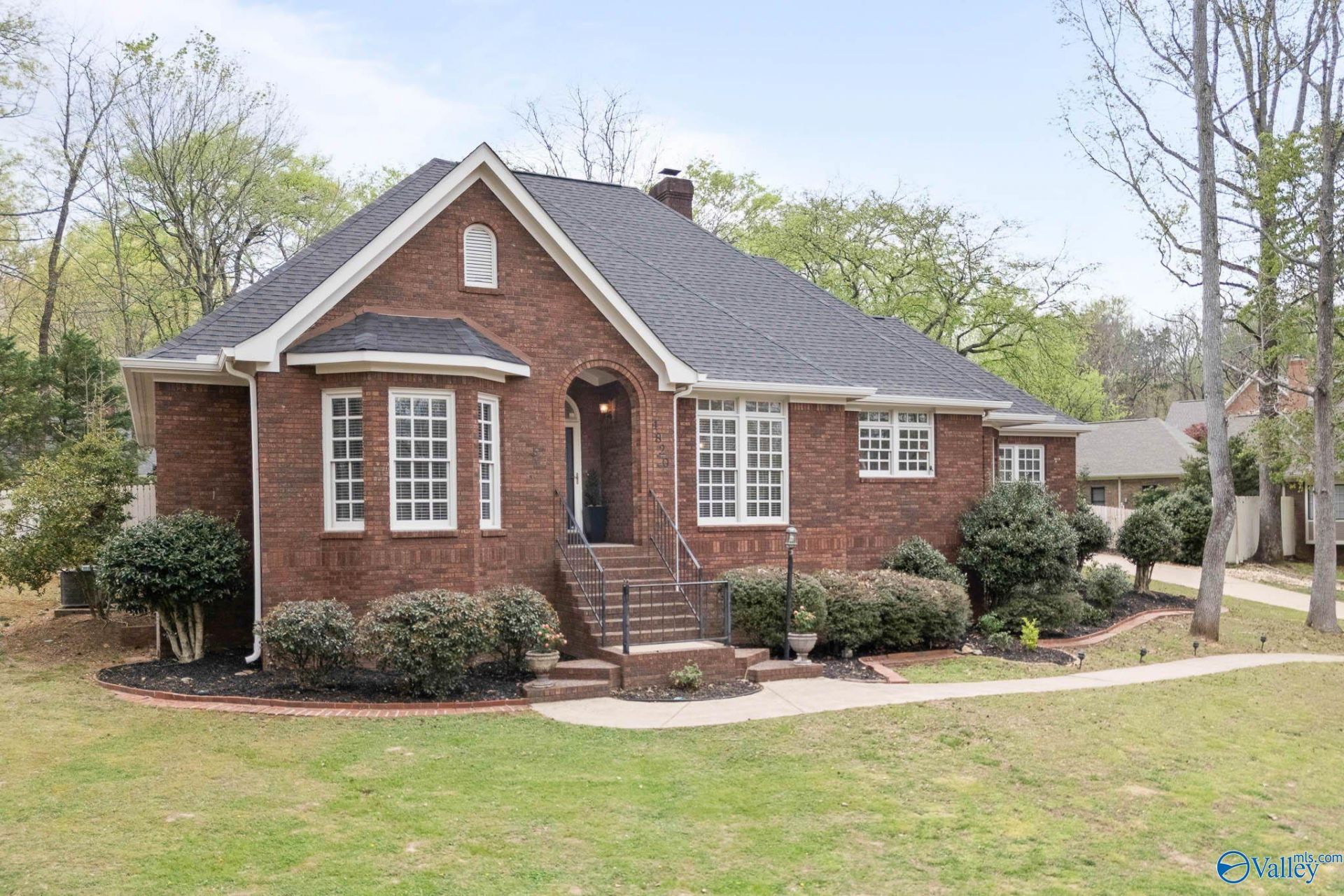 4820 Cove Creek Drive Se, Brownsboro, AL 35741 Main Photo