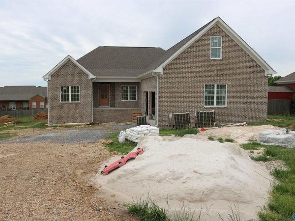 92 Payton Lane, Grant, AL 35747