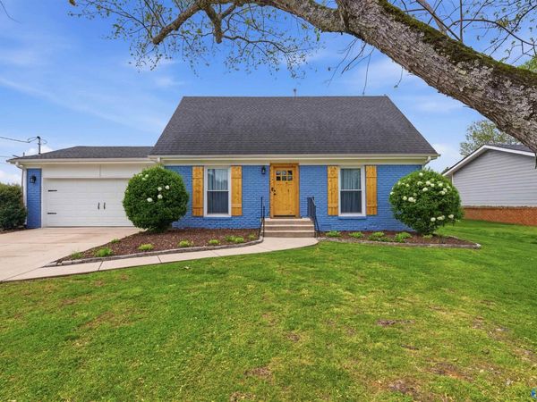 3625 Marymont Drive NW, Huntsville, AL 35810