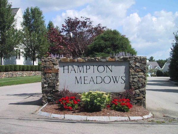33 Hampton Meadows, Hampton, NH 03842
