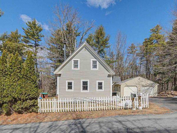 48 Bradford Road, Sunapee, NH 03782