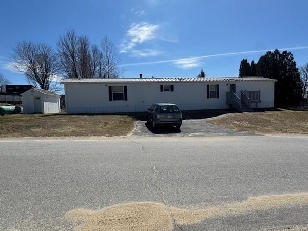 92 New Hillcrest Drive, Greenville, NH 03048