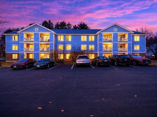 2 Timberwood Drive, Unit 101, Goffstown, NH 03045