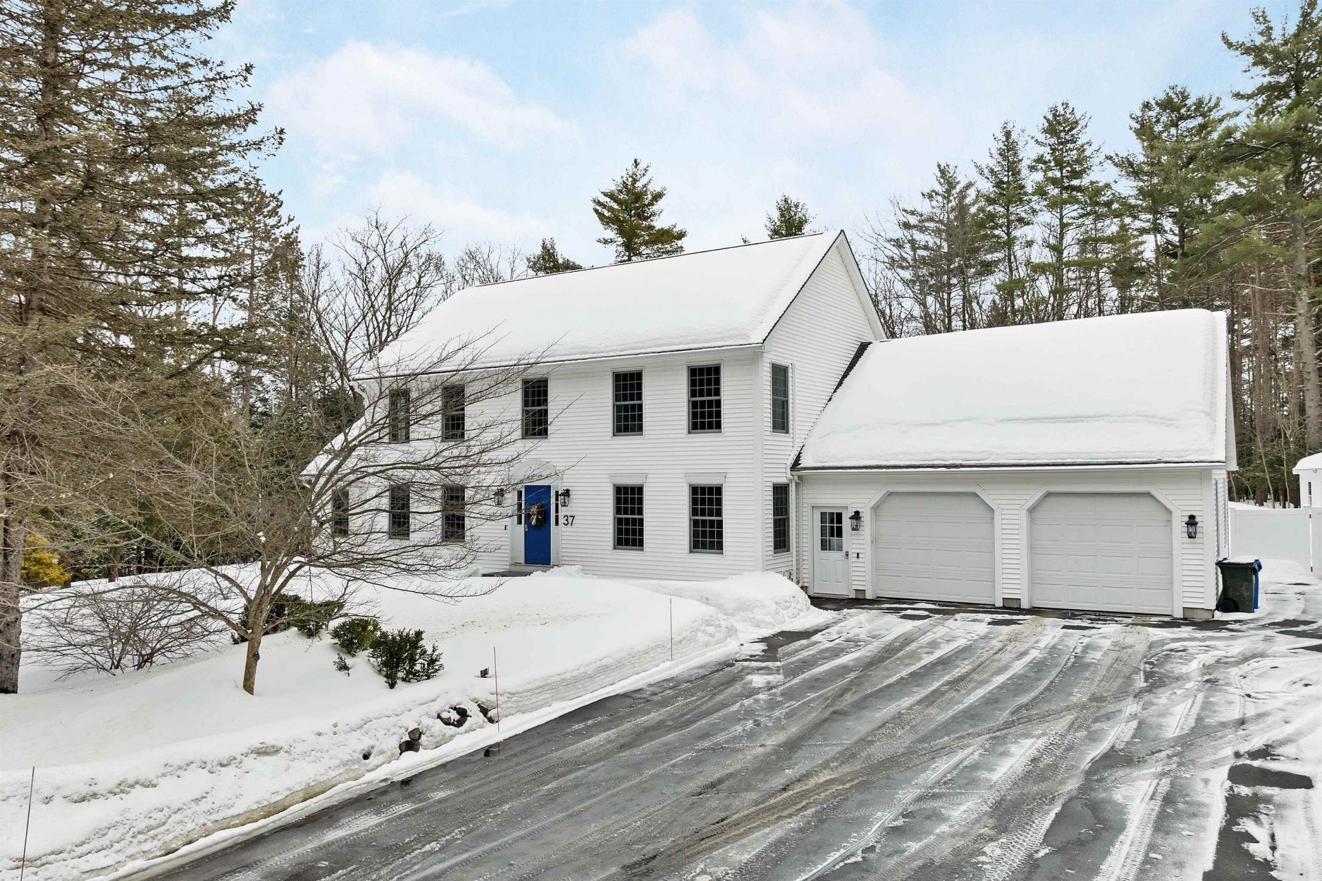 37 Allen Road Bow, NH 03304