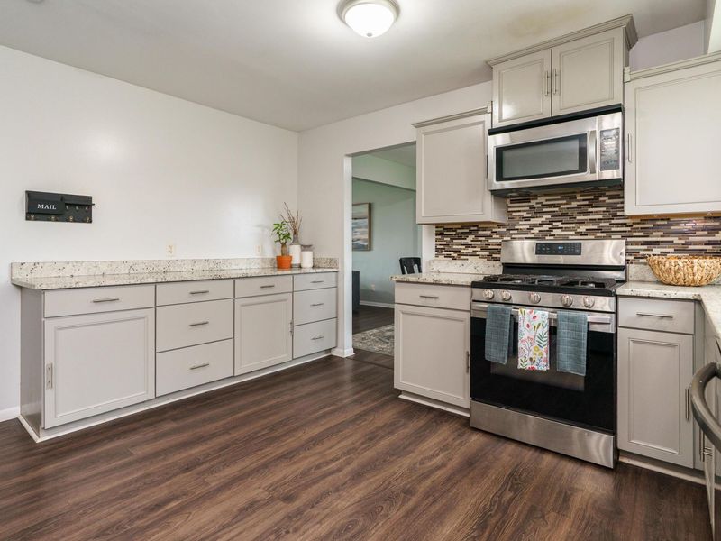 5092 Riverbirch Drive N, Columbus, OH 43229 Photo 10