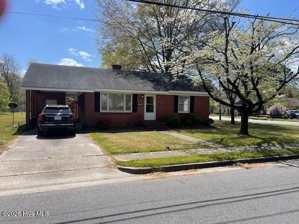 406 W Daniels Street, Kinston, NC 28501
