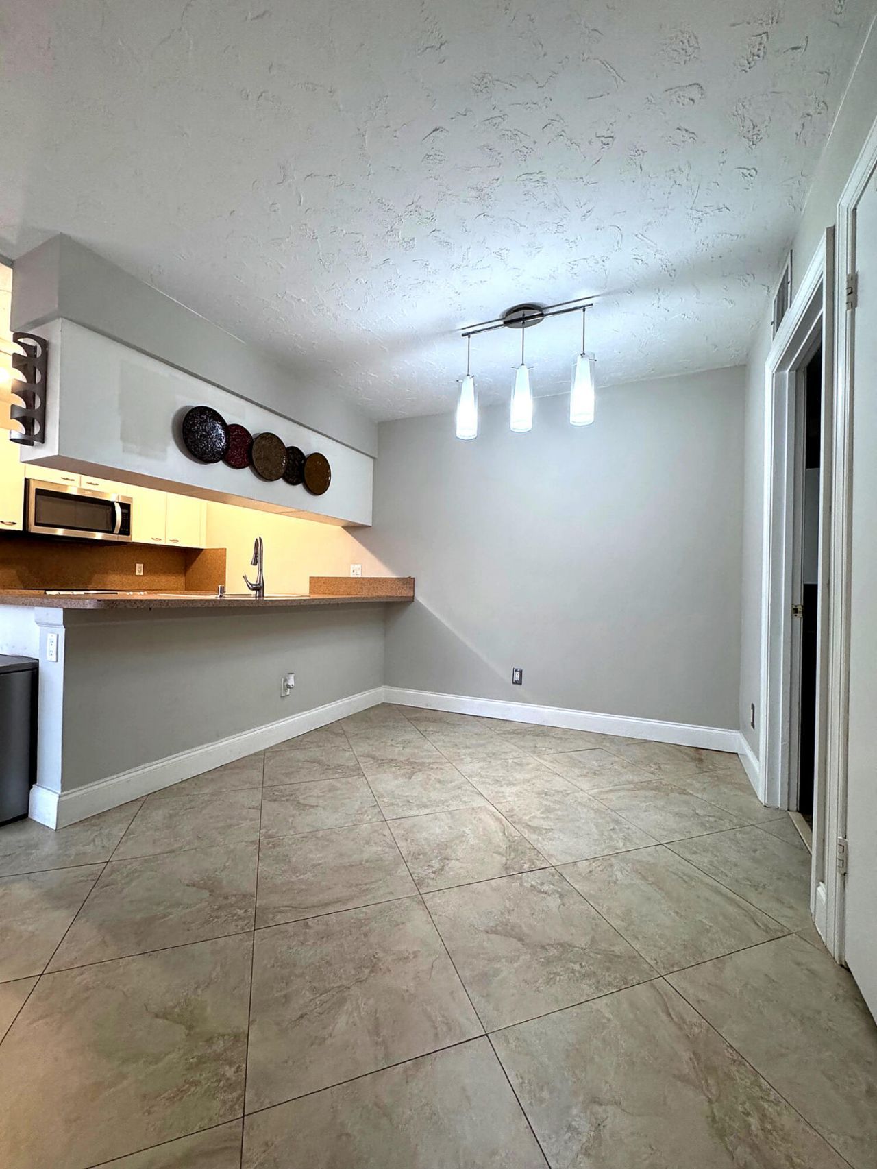 1532 W Harmony Lake Circle, Davie, FL 33324 Photo