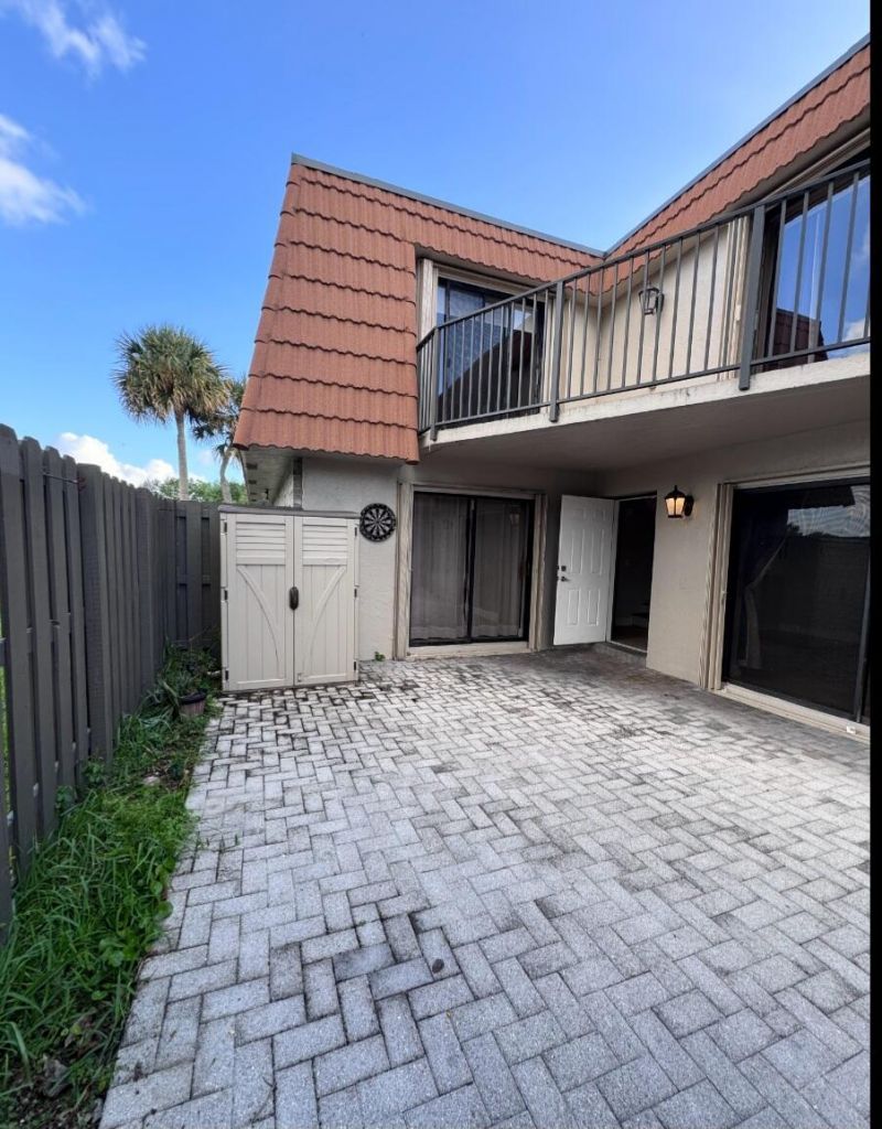 1532 W Harmony Lake Circle, Davie, FL 33324 Photo