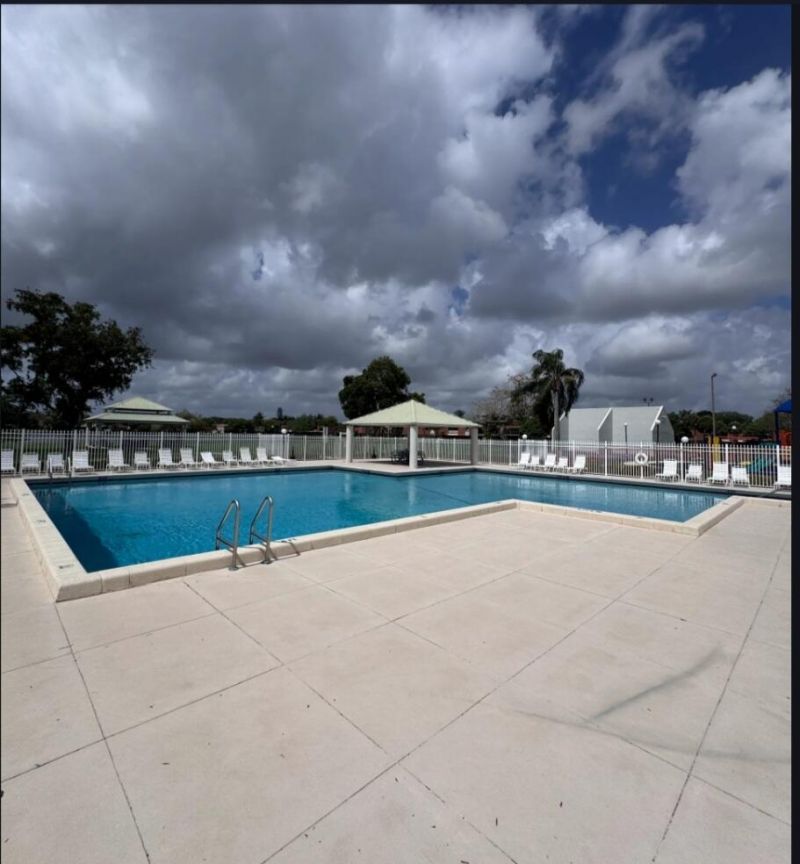 1532 W Harmony Lake Circle, Davie, FL 33324 Photo