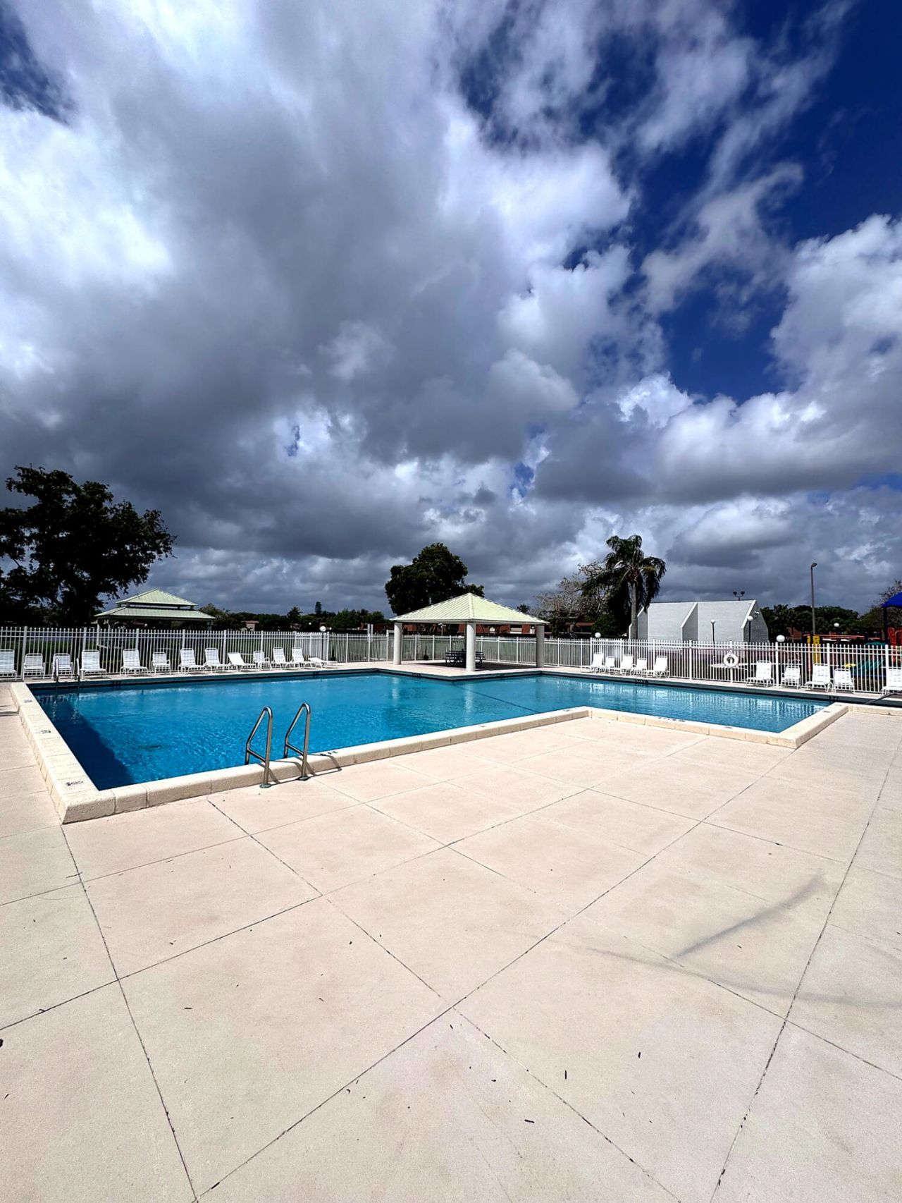 1532 W Harmony Lake Circle, Davie, FL 33324 Photo