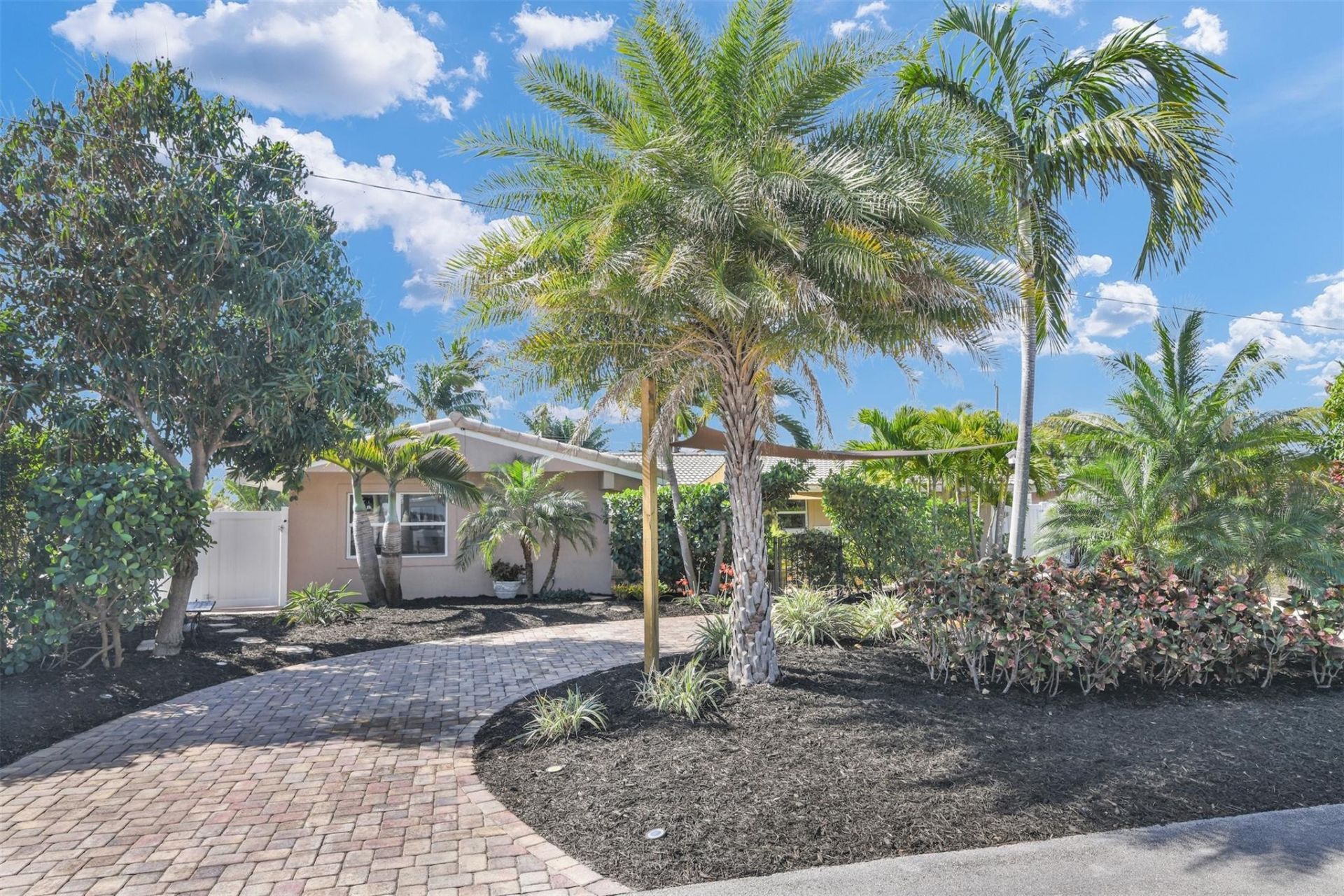 1616 SE 4th Street, Deerfield Beach, FL 33441 Photo